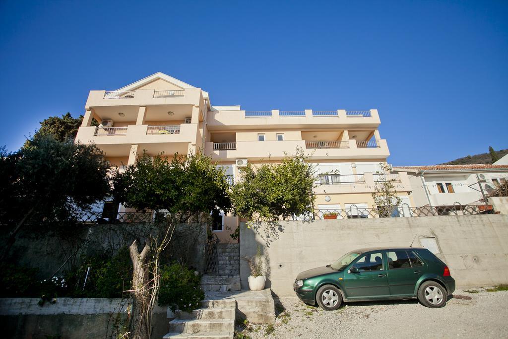 Apartments Andric Petrovac Exterior photo